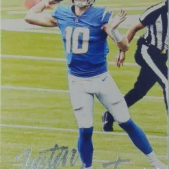 Cheap 🌟 NFL 2020 Chronicles Luminance Justin Herbert Single Sports Card #203 [Rookie Card] 🧨