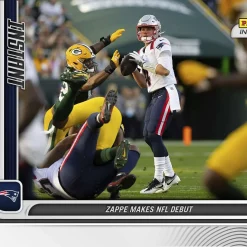 New 🎁 NFL New England Patriots 2022 Instant Weekly Pass Football Bailey Zappe Trading Card #42 [Rookie Card, Makes NFL Debut] 😉