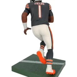 Flash Sale 👍 NFL Chicago Bears Football Justin Fields Action Figure [Regular Version] 😍 -Sports Cards Shop justinfieldsfigure inset2
