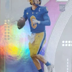 New ⭐ NFL 2022 Panini Chronicles Status Draft Picks Kenny Pickett Trading Card #8 [Rookie Card] 😀